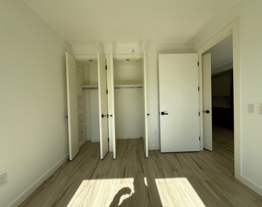 2718 Church Avenue - Photo Thumbnail 2