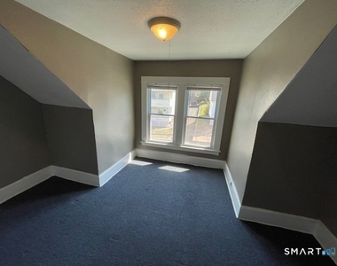 132-134 Gridley Street - Photo Thumbnail 2