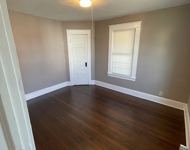 132-134 Gridley Street - Photo Thumbnail 11
