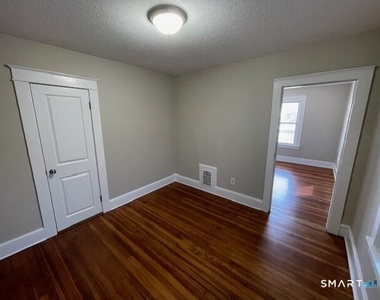 132-134 Gridley Street - Photo Thumbnail 10
