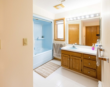 18 Clifford Avenue - Photo Thumbnail 18