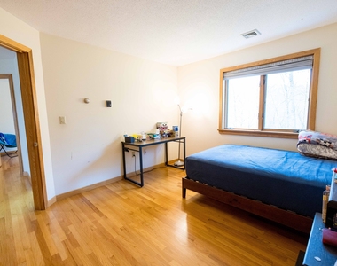 18 Clifford Avenue - Photo Thumbnail 21