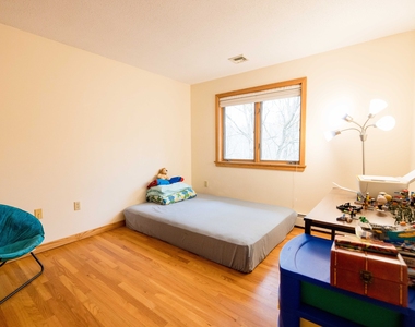 18 Clifford Avenue - Photo Thumbnail 22