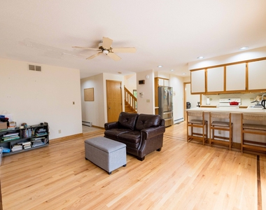 18 Clifford Avenue - Photo Thumbnail 12