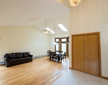 18 Clifford Avenue - Photo Thumbnail 2