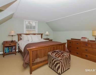 90 Linden Avenue - Photo Thumbnail 7