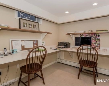 90 Linden Avenue - Photo Thumbnail 12