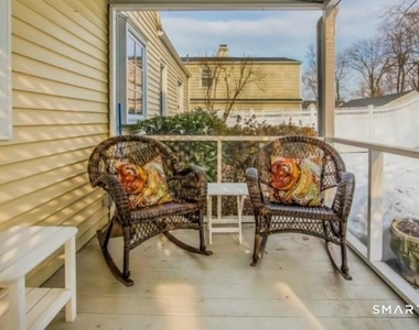 90 Linden Avenue - Photo Thumbnail 13