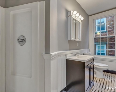 981 State Street - Photo Thumbnail 7