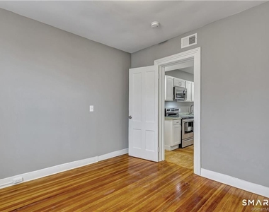 981 State Street - Photo Thumbnail 10