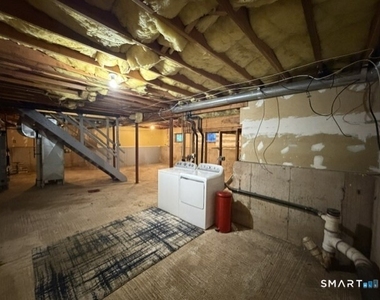 1539 Farmington Avenue - Photo Thumbnail 18
