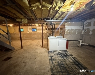 1539 Farmington Avenue - Photo Thumbnail 17