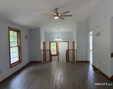 1539 Farmington Avenue - Photo Thumbnail 8