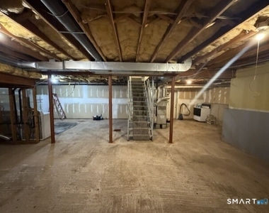 1539 Farmington Avenue - Photo Thumbnail 16