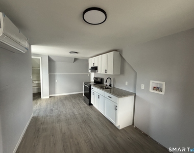 231 Goddard Avenue - Photo Thumbnail 10
