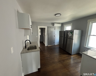 231 Goddard Avenue - Photo Thumbnail 8