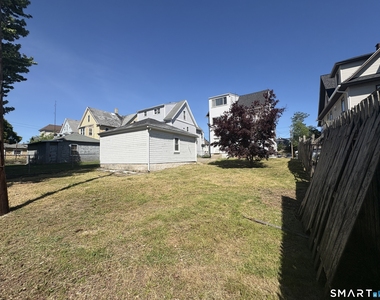 231 Goddard Avenue - Photo Thumbnail 11