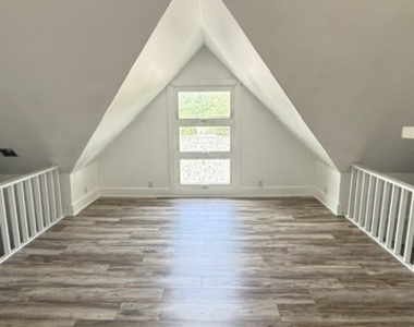 84 Alcove Street - Photo Thumbnail 4