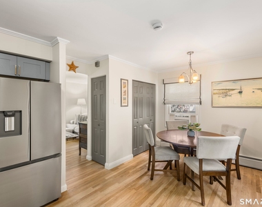 245 Sunnyridge Avenue - Photo Thumbnail 10