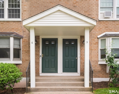245 Sunnyridge Avenue - Photo Thumbnail 1