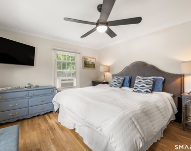 245 Sunnyridge Avenue - Photo Thumbnail 12