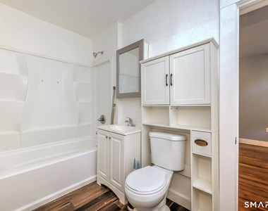 31 Winthrop Street - Photo Thumbnail 13