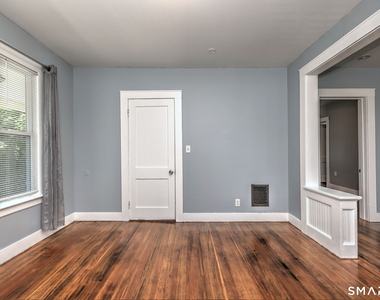 31 Winthrop Street - Photo Thumbnail 7