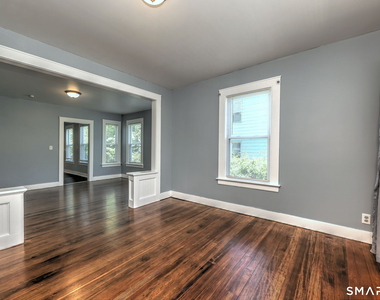 31 Winthrop Street - Photo Thumbnail 4