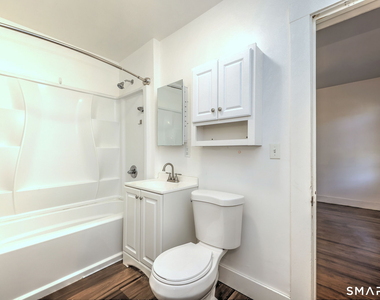31 Winthrop Street - Photo Thumbnail 20
