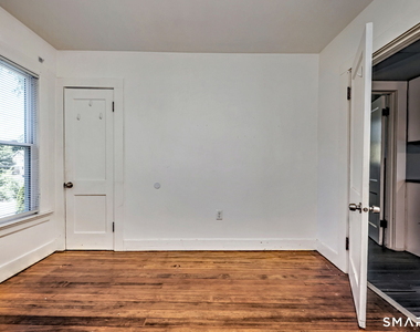 31 Winthrop Street - Photo Thumbnail 19