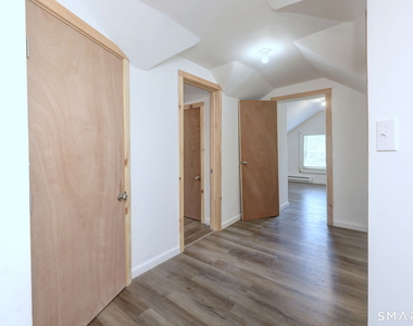 31 Winthrop Street - Photo Thumbnail 30