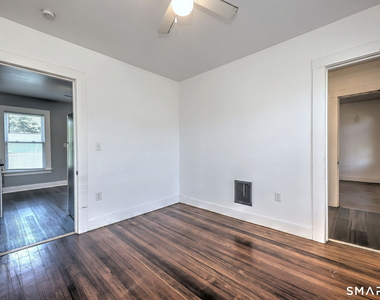 31 Winthrop Street - Photo Thumbnail 18