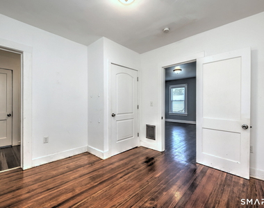 31 Winthrop Street - Photo Thumbnail 22
