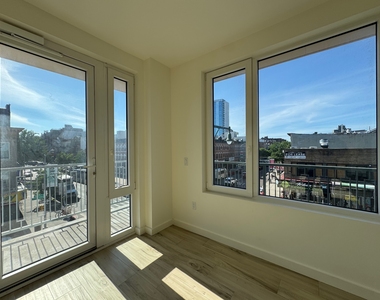 2718 Church Avenue - Photo Thumbnail 5