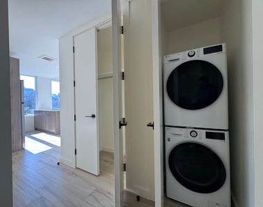 2718 Church Avenue - Photo Thumbnail 8
