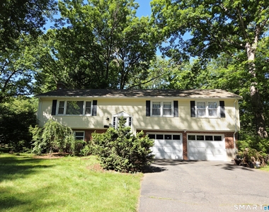 25 Sylvia Lane - Photo Thumbnail 1