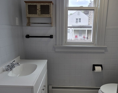 140 Spring Street - Photo Thumbnail 7