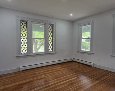 140 Spring Street - Photo Thumbnail 3