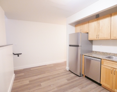 359 East 62nd Street - Photo Thumbnail 8