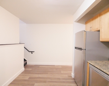359 East 62nd Street - Photo Thumbnail 7