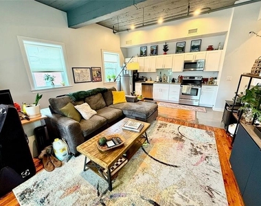 212 45th St - Photo Thumbnail 7