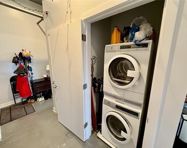 212 45th St - Photo Thumbnail 26