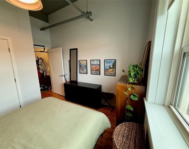 212 45th St - Photo Thumbnail 18