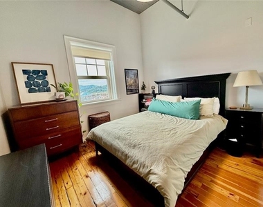 212 45th St - Photo Thumbnail 16