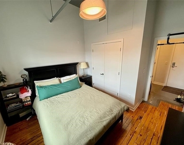 212 45th St - Photo Thumbnail 17