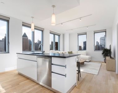 554 West 54th Street - Photo Thumbnail 2