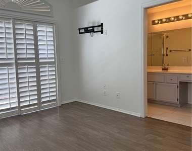 8109 Chambersberg Street - Photo Thumbnail 16