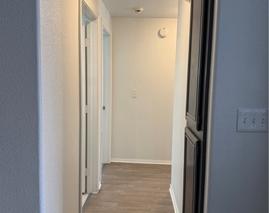 8109 Chambersberg Street - Photo Thumbnail 9