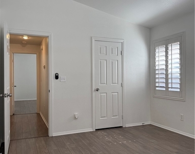 8109 Chambersberg Street - Photo Thumbnail 15