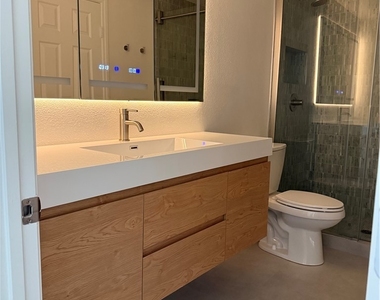 8109 Chambersberg Street - Photo Thumbnail 10